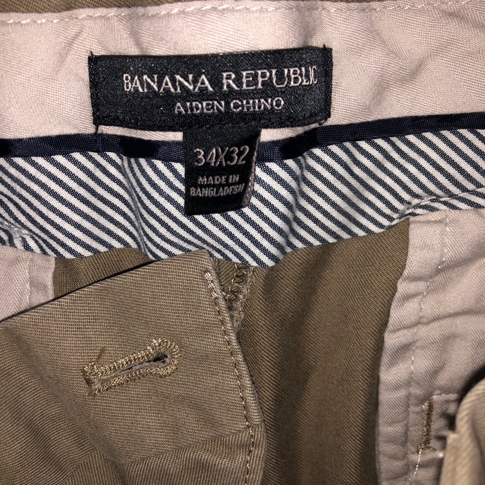 Men’s khakis